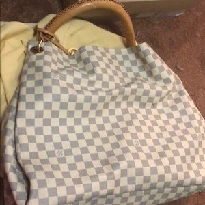 Louis vuitton purse
